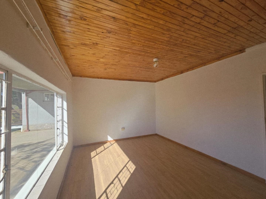 To Let 4 Bedroom Property for Rent in Ladybrand Free State